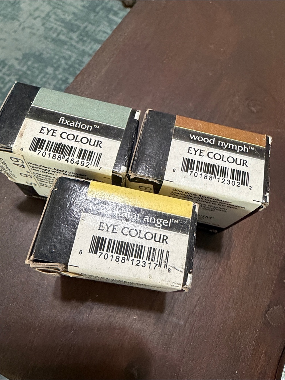 Larenim eye colour natural eye shadow - lot of 3